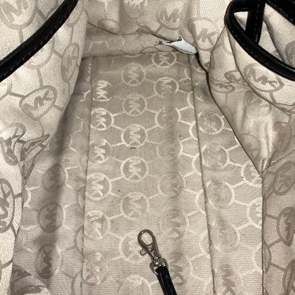 COPY - Michael Kors Purse - Hamilton Cow Print - Picture 10 of 14